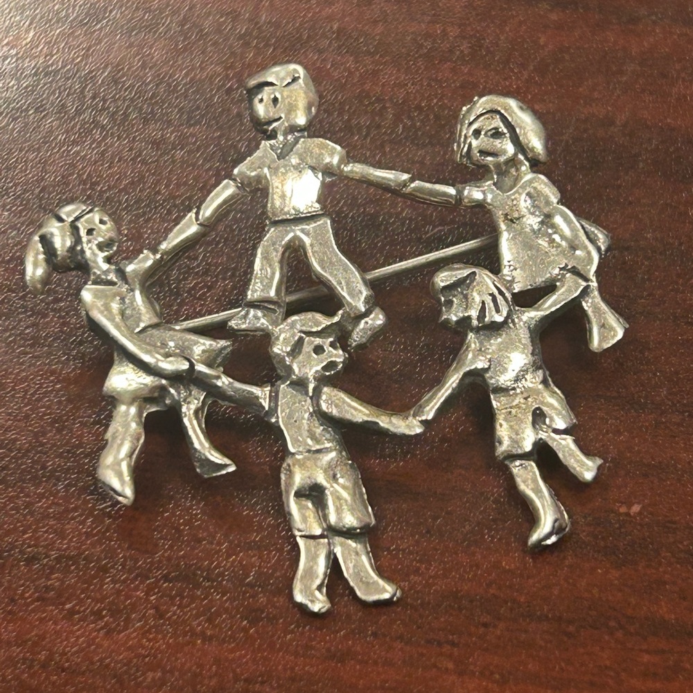 CIRCLE of FRIENDS Brooch Children Playing Vintage 925
